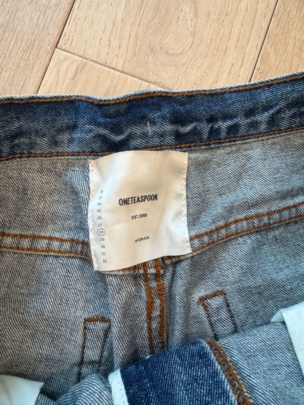 One Teaspoon Light Wash Denim Shorts with Contrast Stitching - Picture 3 of 9